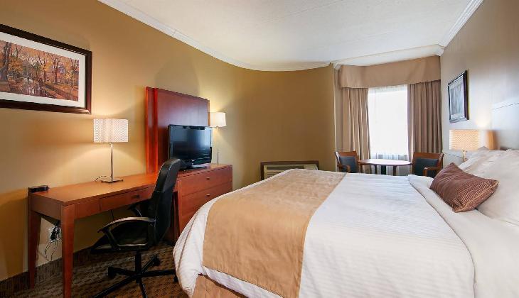 Best Western Plus Laval-Montreal & Conference Centre